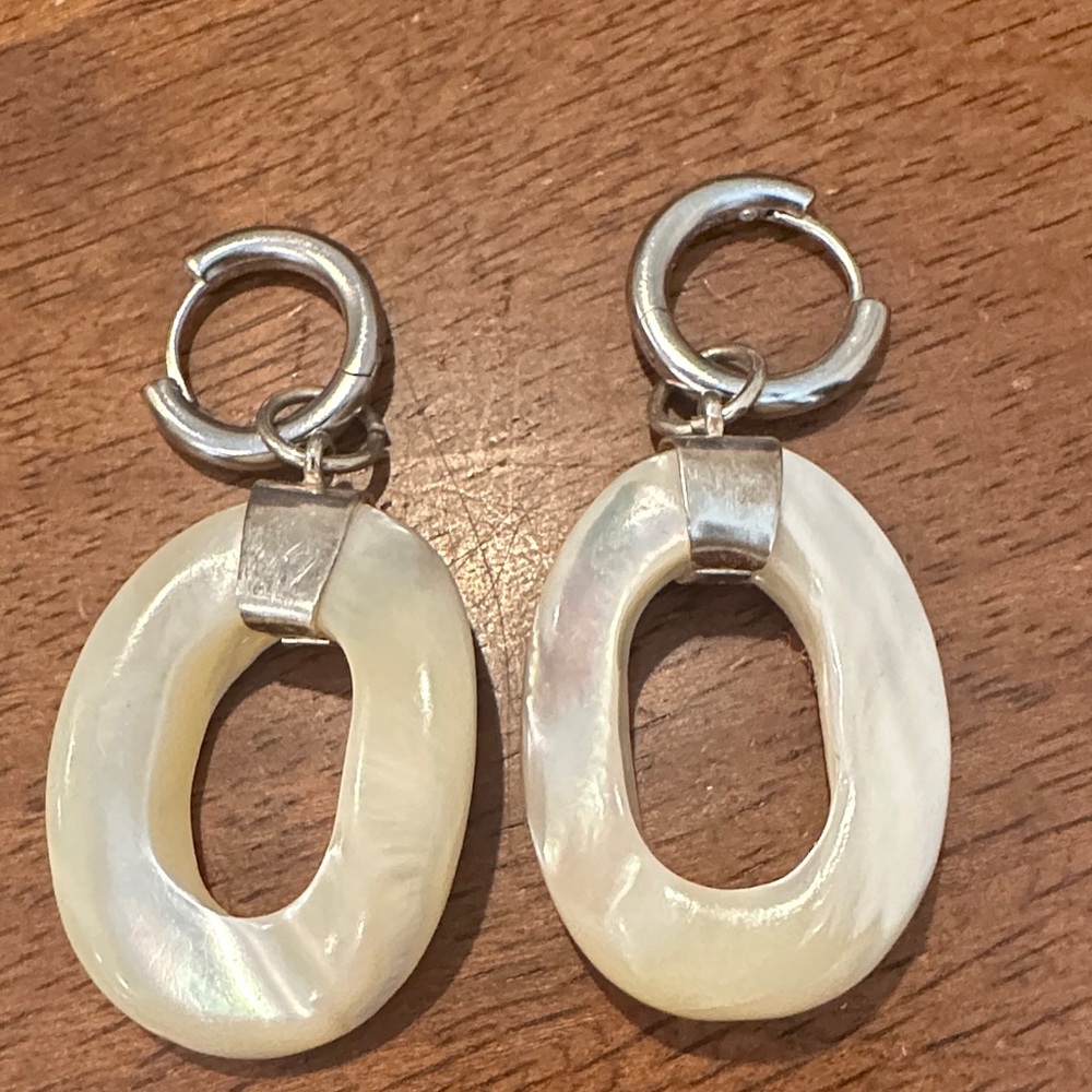 Chan Luu MOP earrings